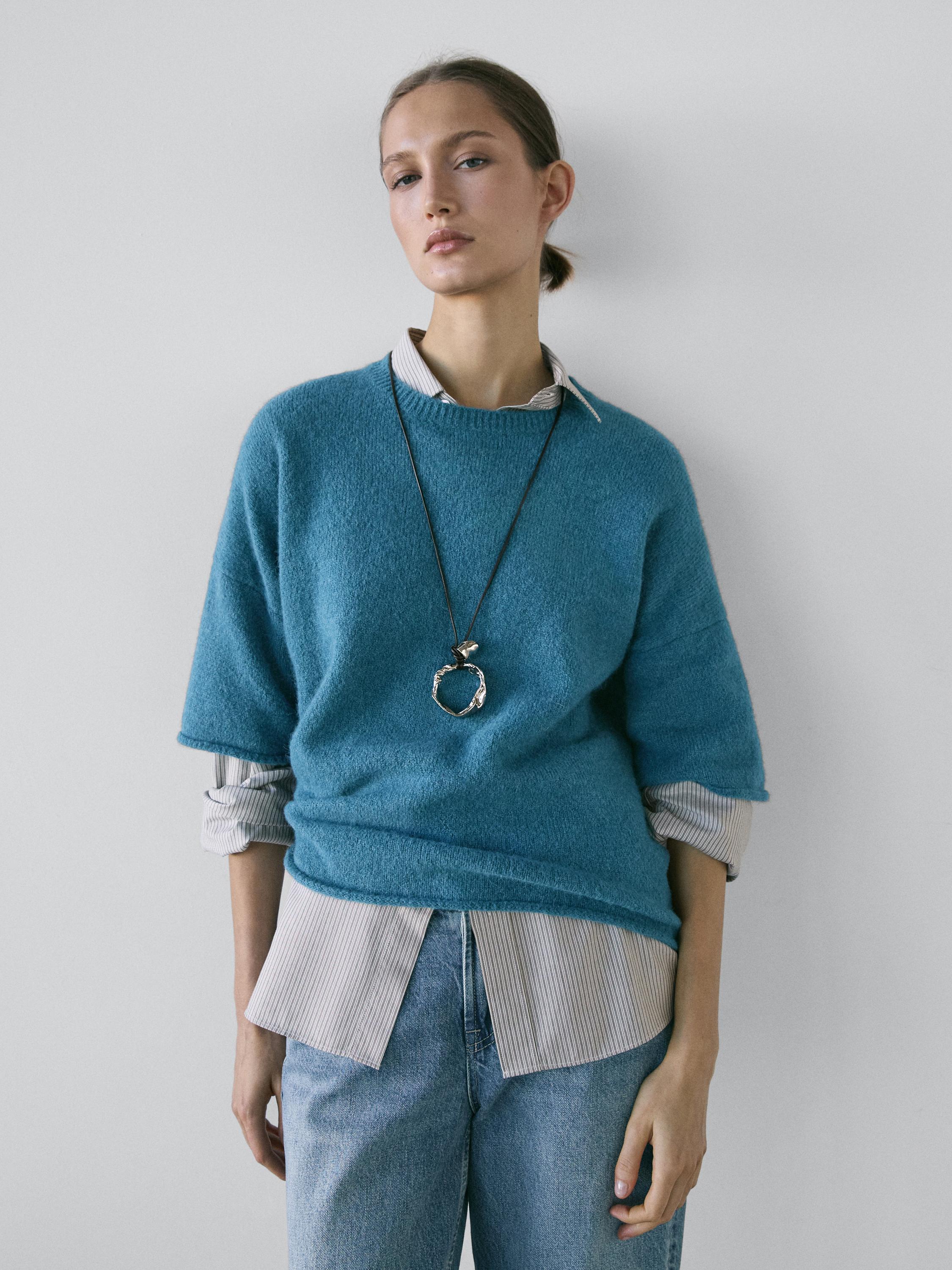 Low-rise straight-leg jeans